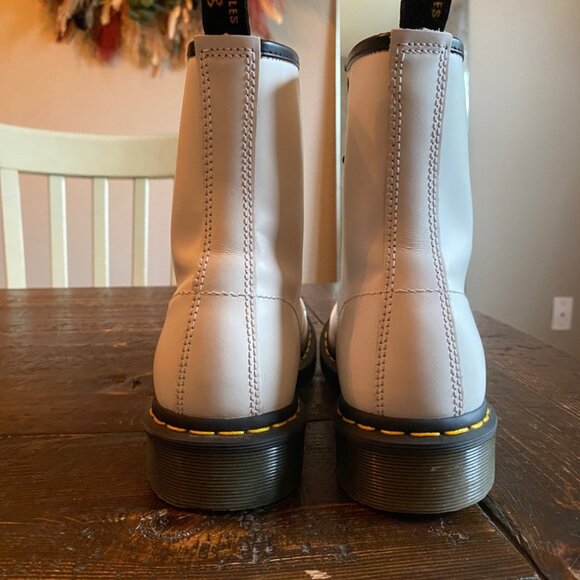 Dr. Martens 1460 White Smooth Leather Women's Lace Up Boots Size 8 - Picture 3 of 7